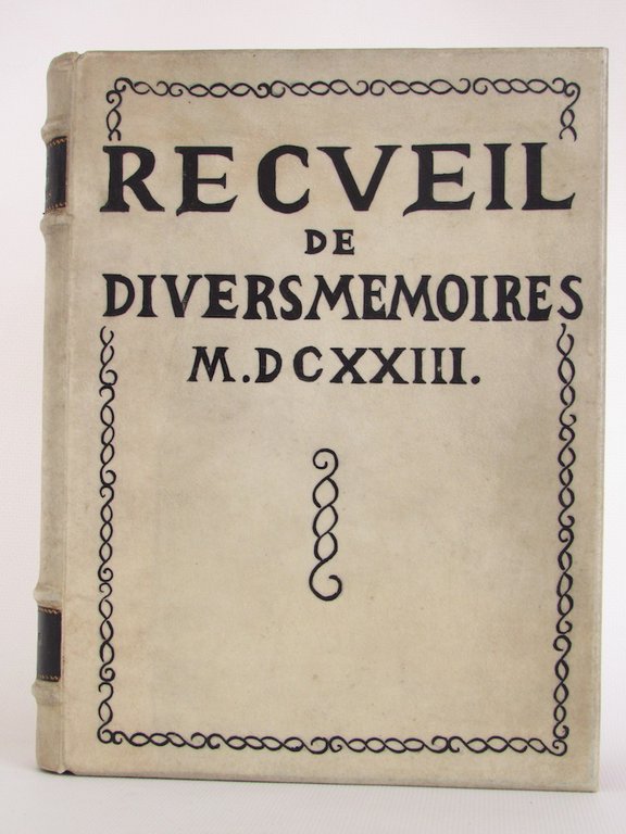 Recueil de divers memoires, harangues, remonstrances, et lettres servans à …