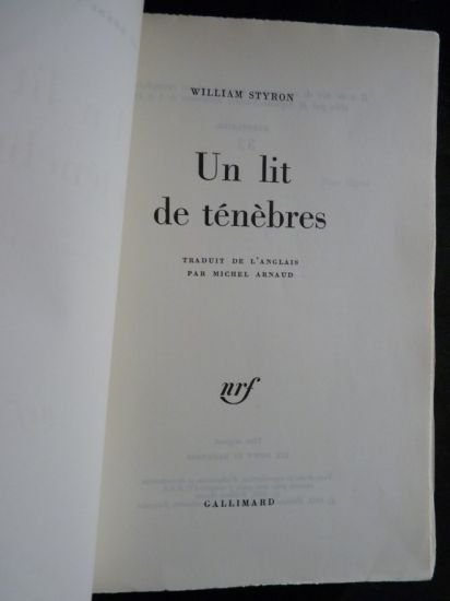 Un lit de ténèbres