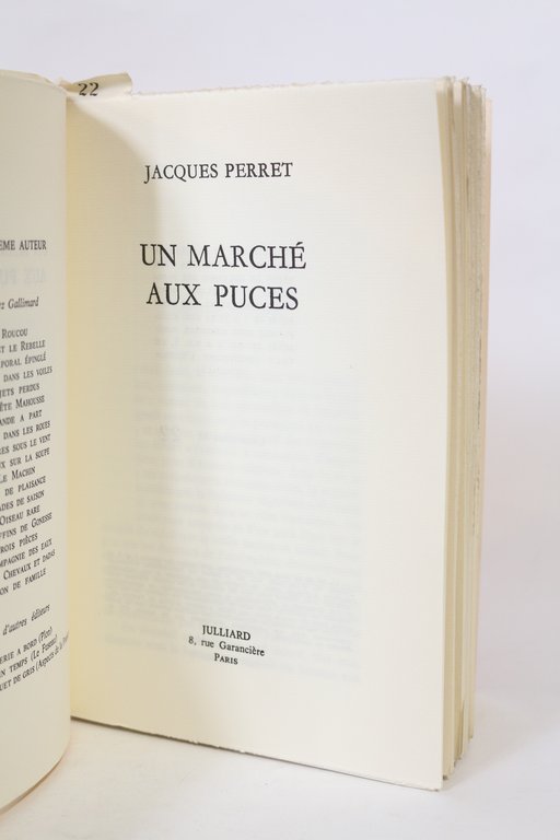 Un marché aux puces