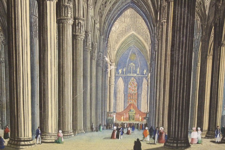 Veduta interna del Duomo di Milano