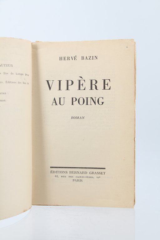 Vipère au Poing