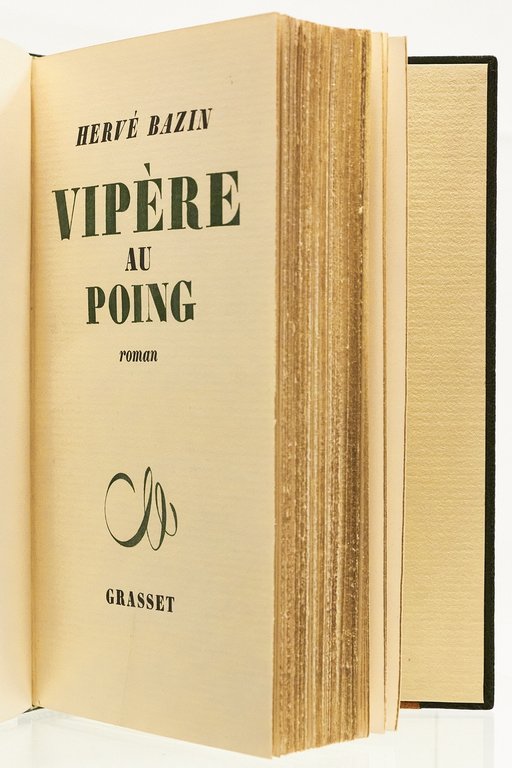 Vipère au poing