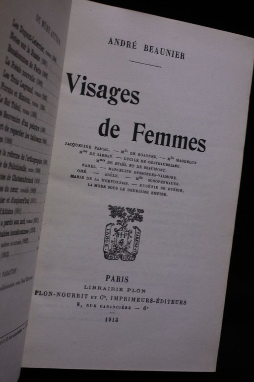 Visages de femmes