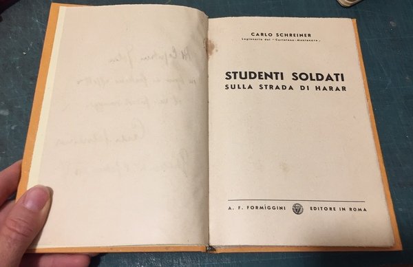 STUDENTI SOLDATI SULLA STRADA DI HARAR