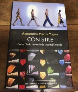 CON STILE . COME L’ITALIA HA VESTITO (E SVESTITO) IL …