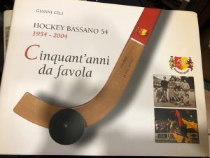 HOCKEY BASSANO 54 1954- 2004 – CINQUANT’ANNI DA FAVOLA