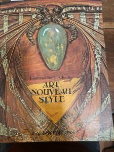 THE ART NOUVEAU STYLE