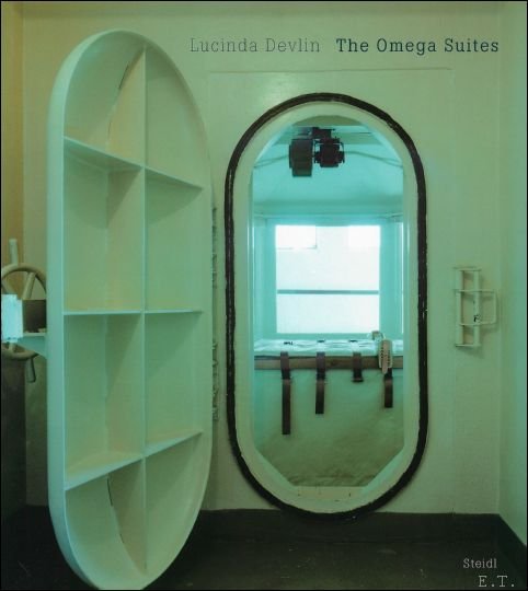 Lucinda Devlin :The Omega Suites | Immagine Gallery 2