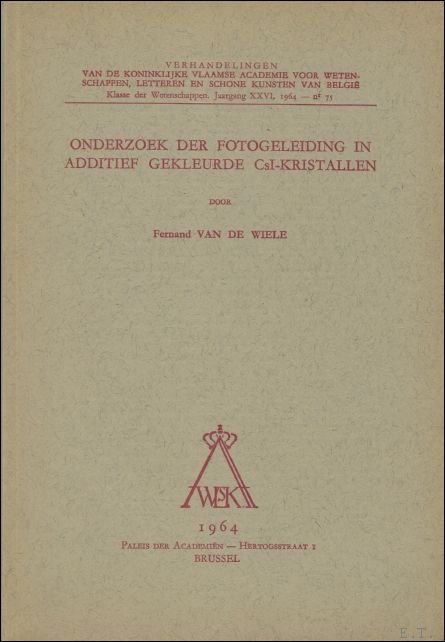 Onderzoek der fotogeleiding in additief gekleurde CsI-kristallen.