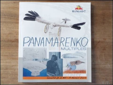 Panamarenko Multiples Hangar 7, expo 2004.