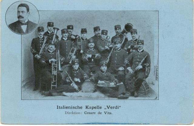 Cartolina postale illustrata raffigurante il gruppo musicale "Italienische Kapelle "Verdi", …