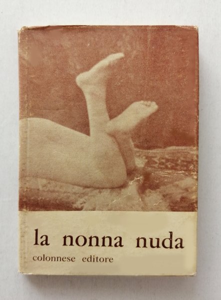 La nonna nuda