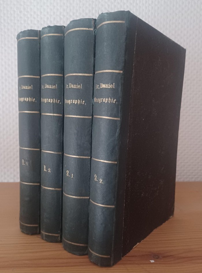 Handbuch der Geographie.