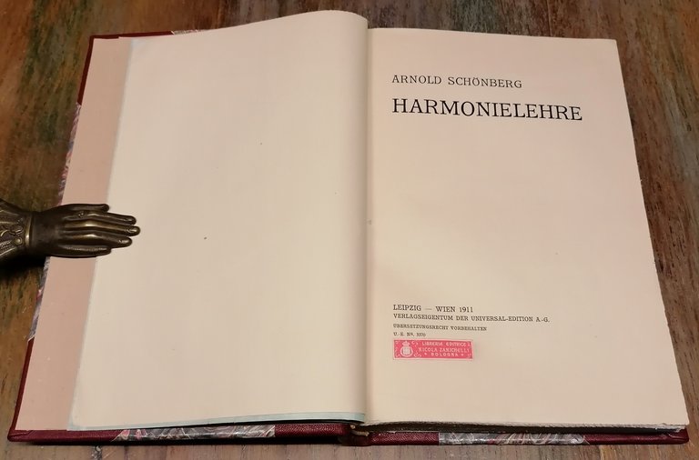 Harmonielehre.