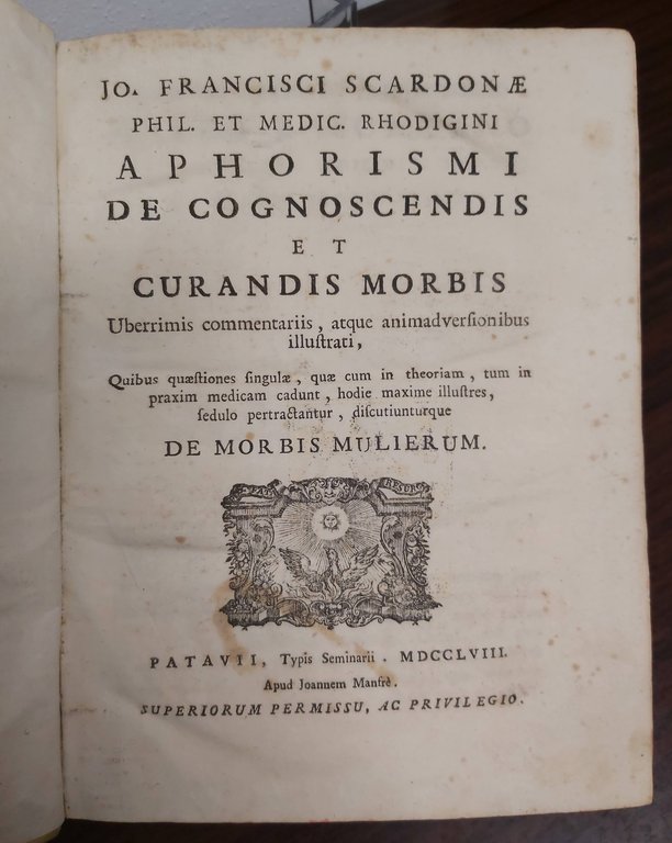 APHORISMI DE COGNOSCENDIS ET CURANDIS MORBIS uberrimis commentariis atque animadversionibus …