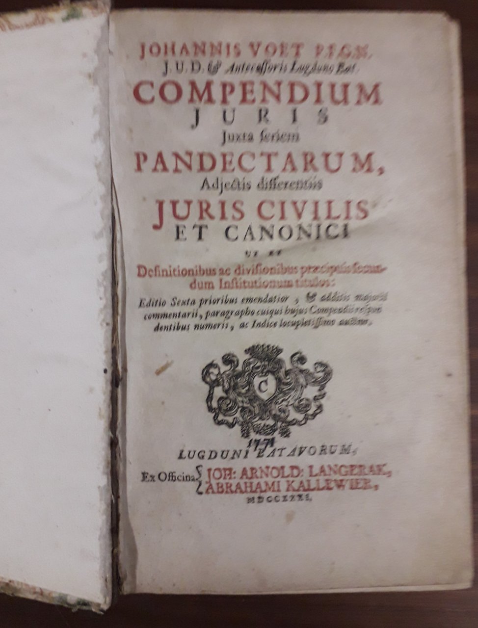 Compendium iuris juxta seriem pandectarum, adjectis differentiis Juris civilis et …