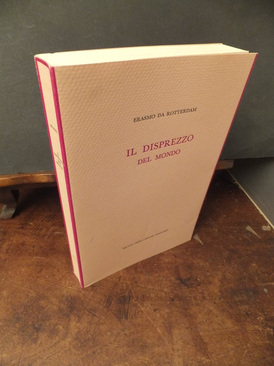 IL DISPREZZO DEL MONDO