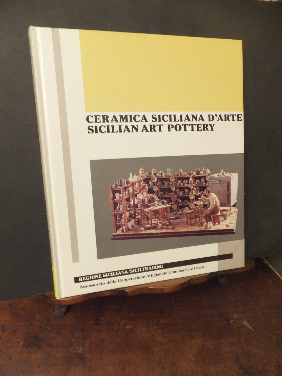 CERAMICA SICILIANA D'ARTE - SICILIAN ART POTTERY