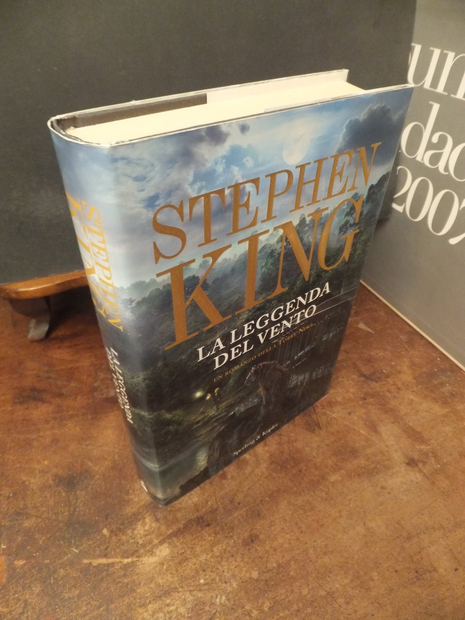 LA LEGGENDA DEL VENTO UN ROMANZO DELLA TORRE NERA | Immagine principale