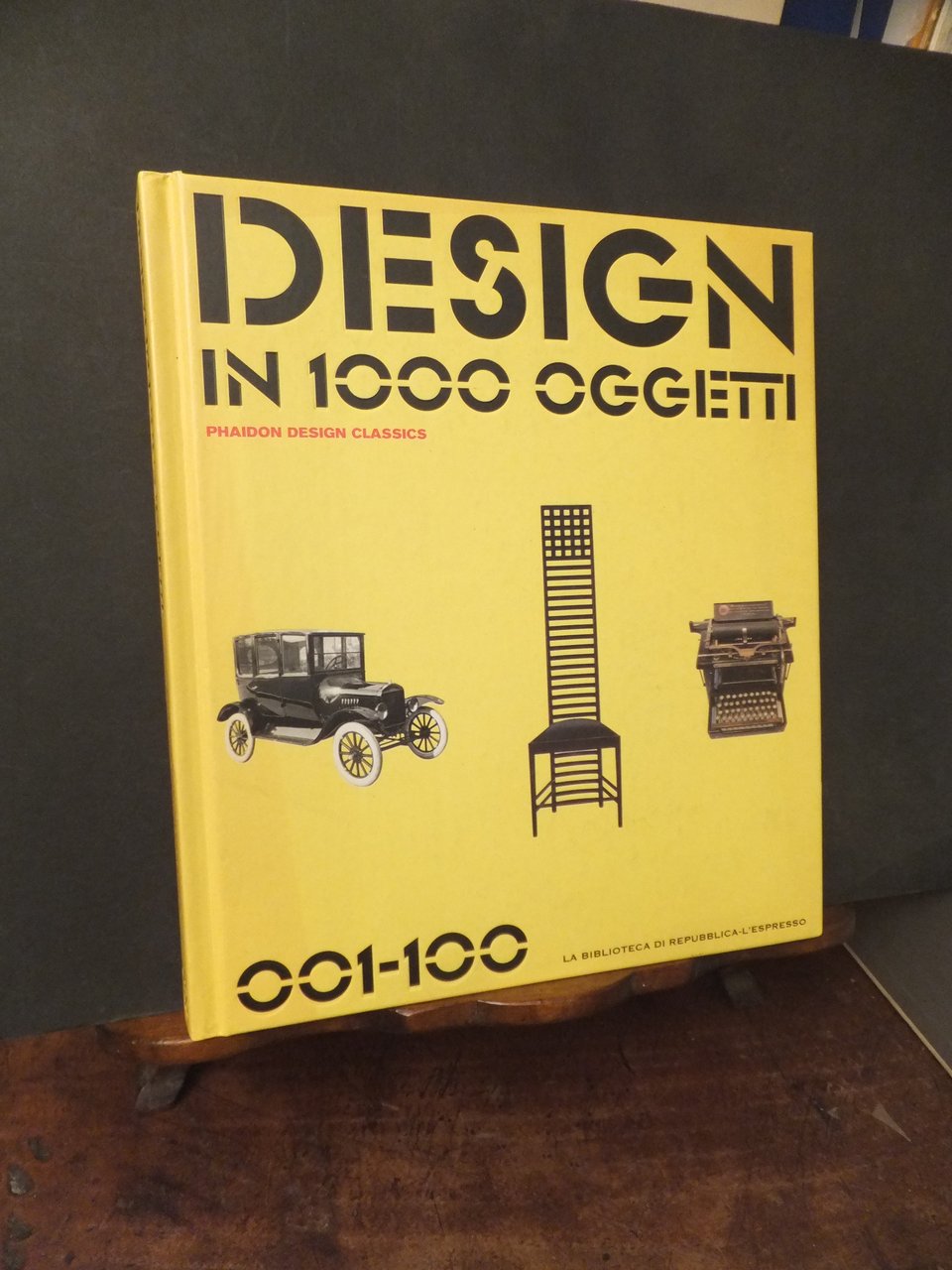 DESIGN IN 1000 OGGETTI