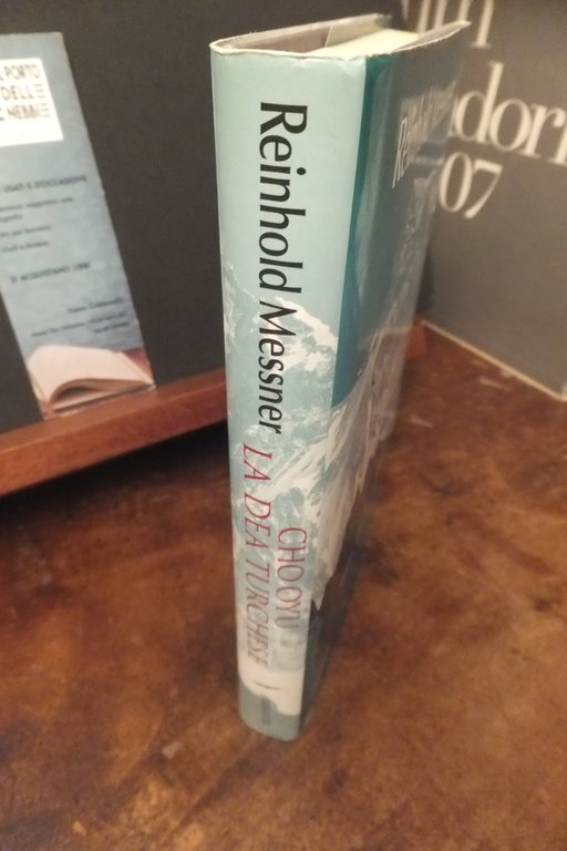 CHO OYU LA DEA TURCHESE