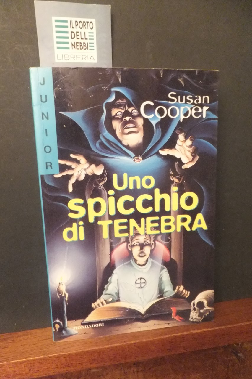 UNO SPICCHIO DI TENEBRA