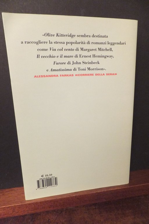 OLIVE KITTERIDGE ELIZABETH STROUT