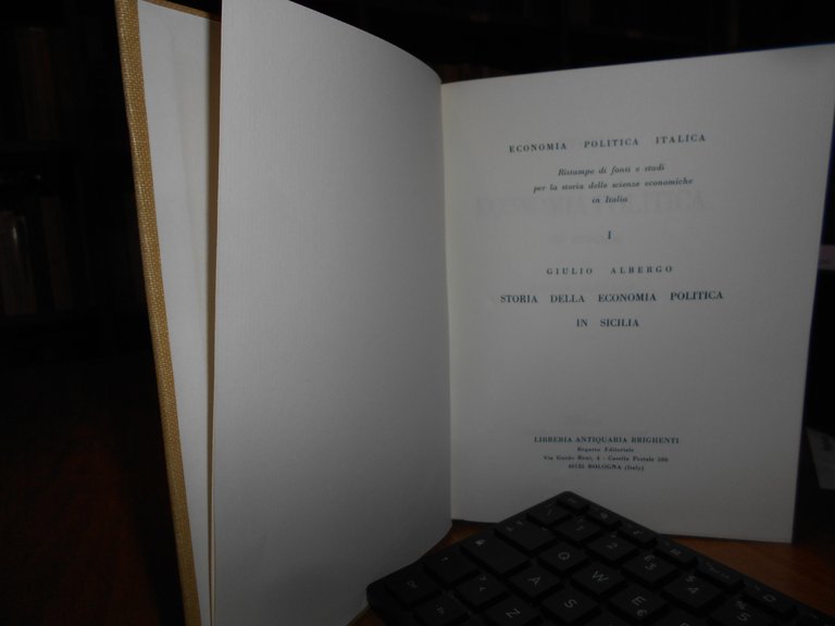 Storia dell' Economia Politica in Sicilia. ALBERGO, Giulio. 1971