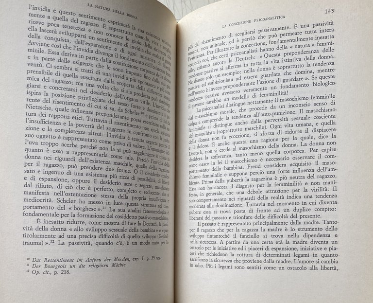 LA DONNA. I SUOI MODI DI ESSERE, DI APPARIRE, DI …