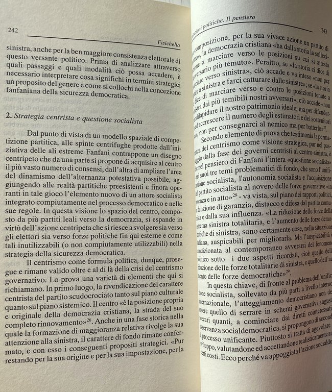 ISTITUZIONI POLITICHE. STRUTTURA E PENSIERO