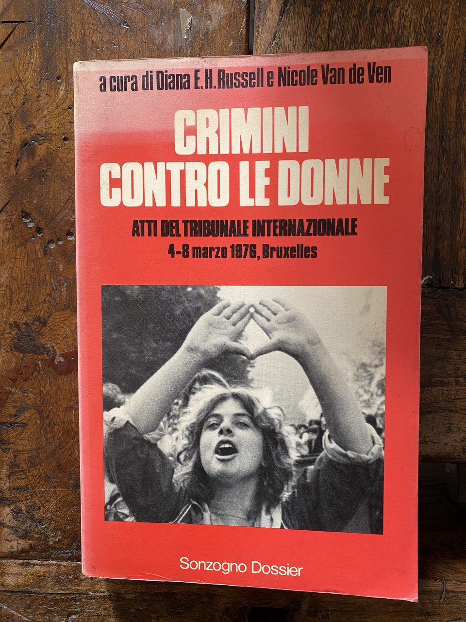 Crimini contro le donne