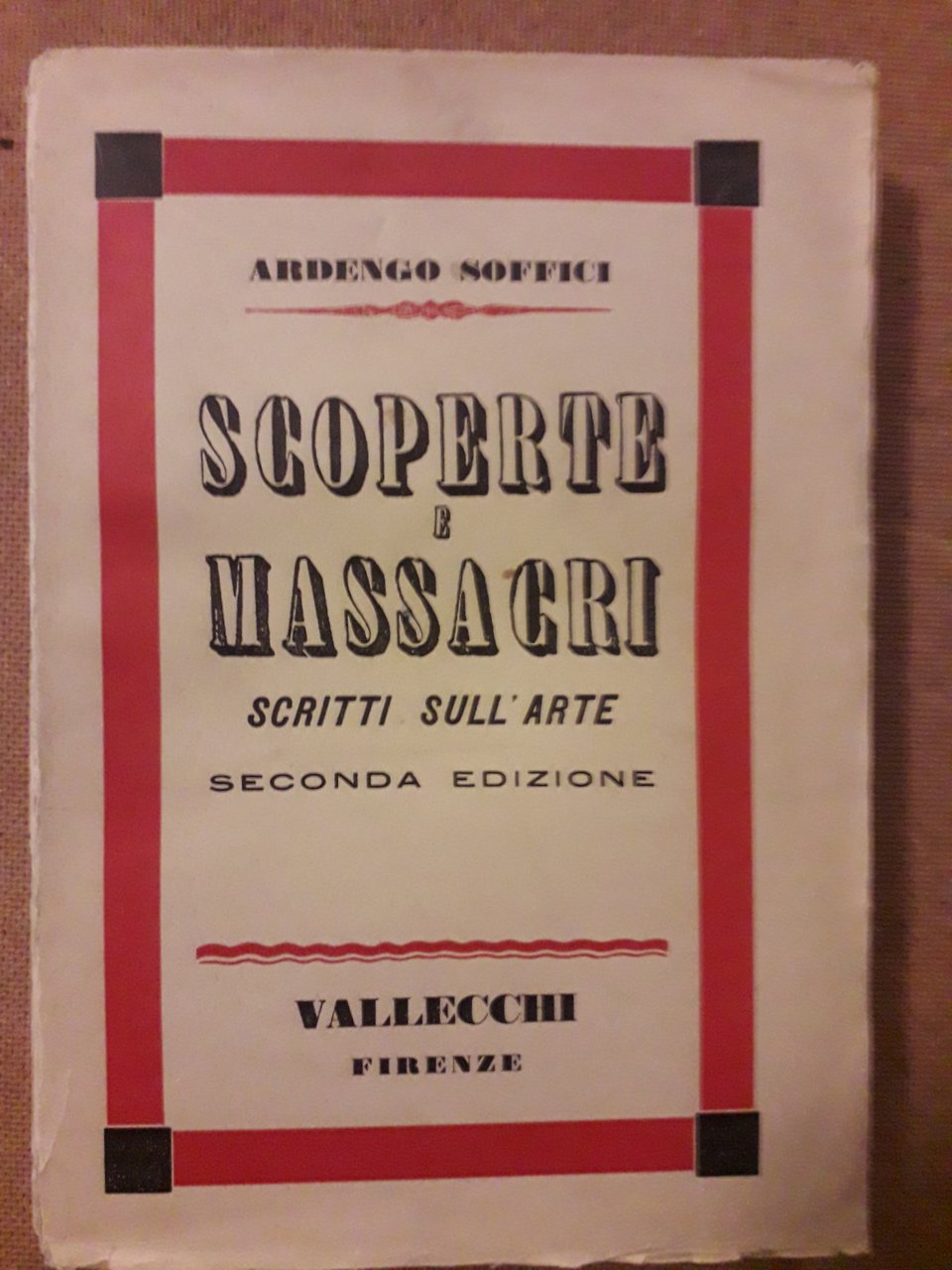 Scoperte e massacri scritti sull'arte