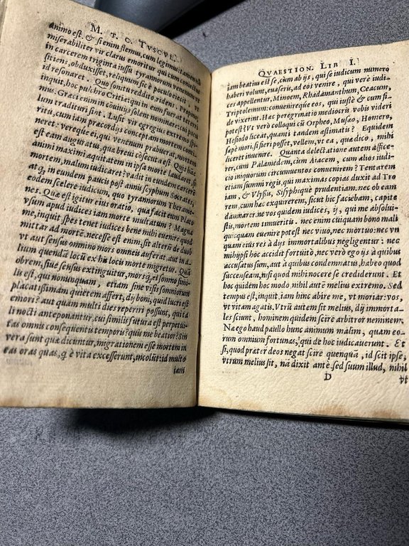 Tusculanarum Quaestionum, seu disputationum, Libri quinque. Post Dionysium Lambinum ex …